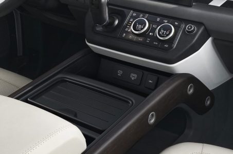 Ya disponible el Land Rover Defender 130: Con ocho plazas en su interior