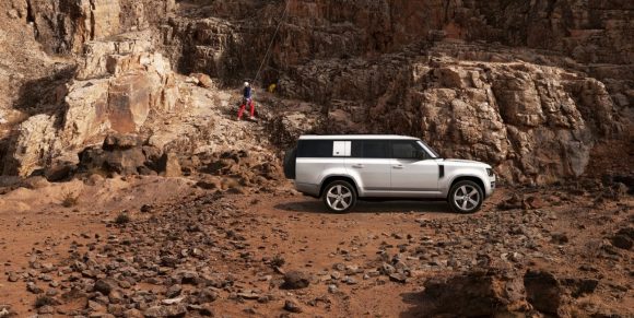 Ya disponible el Land Rover Defender 130: Con ocho plazas en su interior