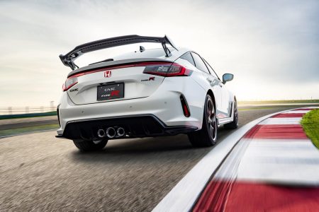 El Honda Civic Type R 2023 recibe sus primeros accesorios oficiales, incluyendo un alerón en fibra de carbono