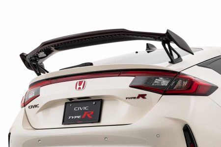 El Honda Civic Type R 2023 recibe sus primeros accesorios oficiales, incluyendo un alerón en fibra de carbono