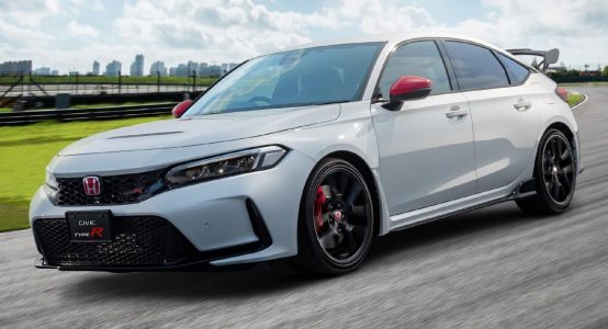 El Honda Civic Type R 2023 recibe sus primeros accesorios oficiales, incluyendo un alerón en fibra de carbono