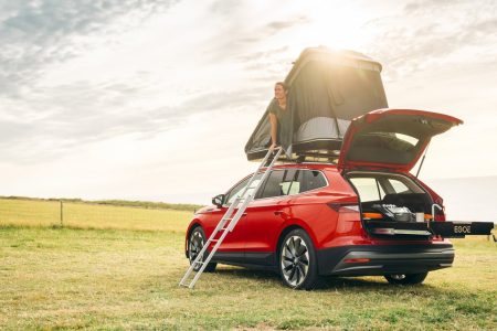 El Skoda Enyaq iV FestEVal se apunta a la moda camper