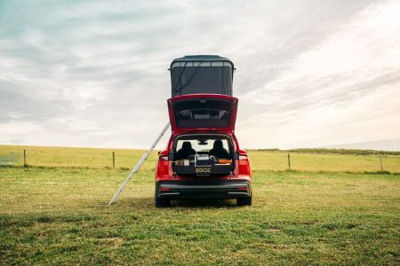 El Skoda Enyaq iV FestEVal se apunta a la moda camper