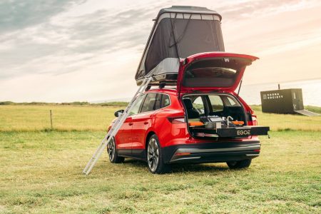 El Skoda Enyaq iV FestEVal se apunta a la moda camper