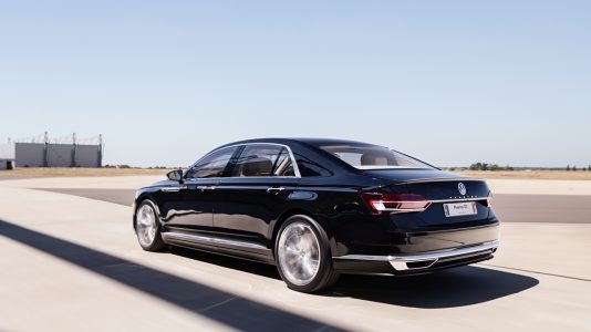 Volkswagen muestra la segunda generación del Phaeton que nunca llegó a fabricar