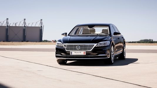 Volkswagen muestra la segunda generación del Phaeton que nunca llegó a fabricar