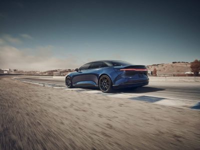 Lucid Air Sapphire: La berlina eléctrica más potente del mundo tiene más de 1.200 CV