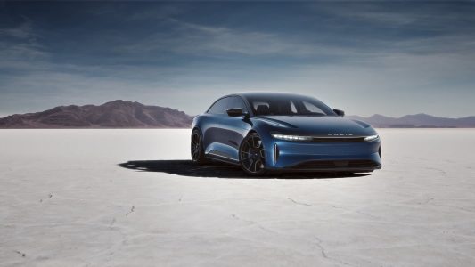 Lucid Air Sapphire: La berlina eléctrica más potente del mundo tiene más de 1.200 CV