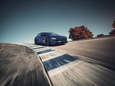 Lucid Air Sapphire: La berlina eléctrica más potente del mundo tiene más de 1.200 CV