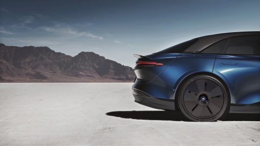 Lucid Air Sapphire: La berlina eléctrica más potente del mundo tiene más de 1.200 CV