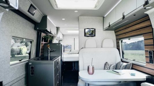 Hymer presenta las nuevas furgonetas camper basadas en modelos de Fiat