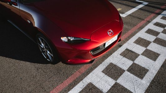 Récord Guiness: 707 Mazda MX-5 se han dado cita en Italia