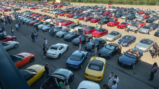 Récord Guiness: 707 Mazda MX-5 se han dado cita en Italia