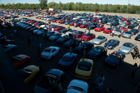 Récord Guiness: 707 Mazda MX-5 se han dado cita en Italia