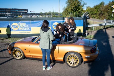 Récord Guiness: 707 Mazda MX-5 se han dado cita en Italia