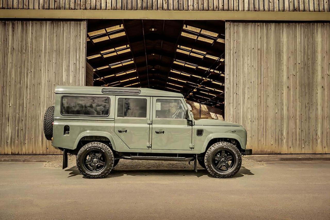 Twisted Automotive saca a la venta 16 Land Rover Defender de 2015 nuevos a estrenar