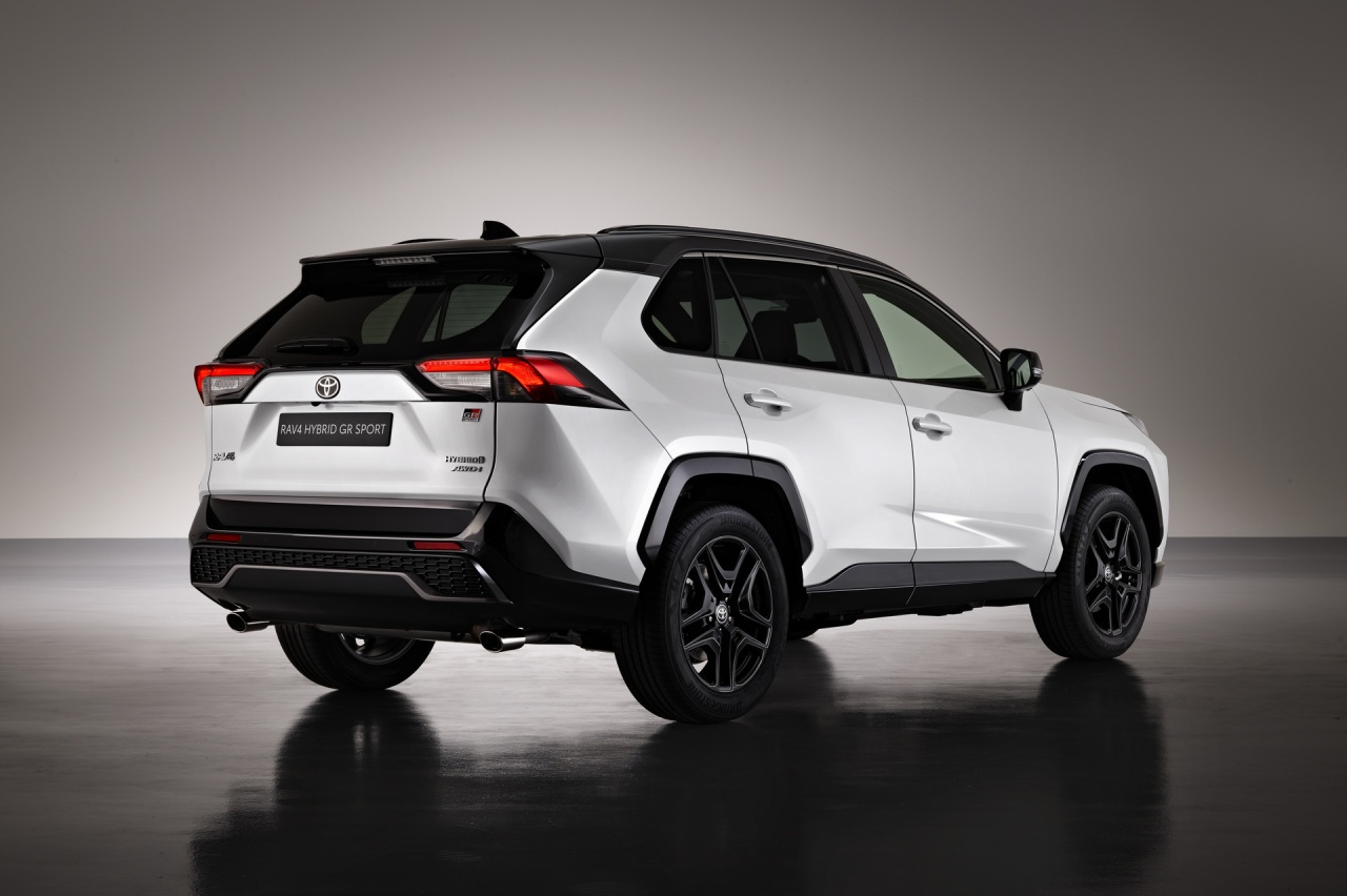 Toyota RAV4 GR Sport: el nuevo acabado deportivo para el SUV