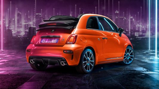 Abarth 595 y 695 2023: ¿el último aliento antes de electrificarse?