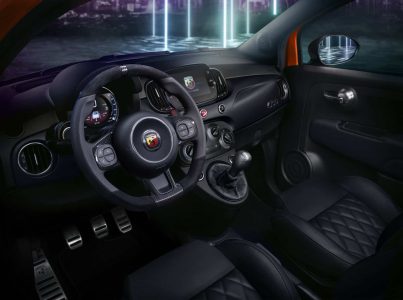 Abarth 595 y 695 2023: ¿el último aliento antes de electrificarse?