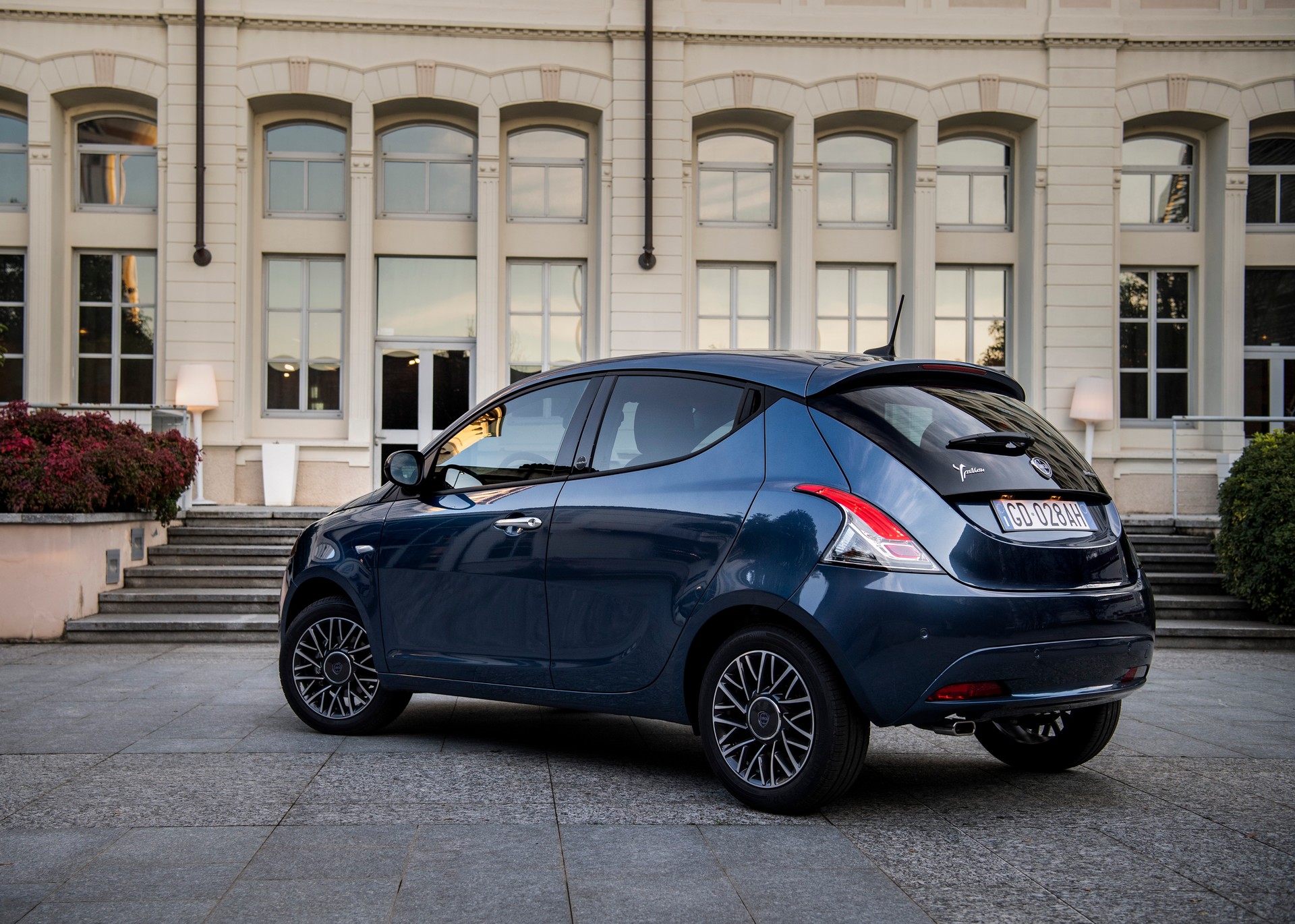 El Lancia Ypsilon se vuelve a poner al día: sólo para Italia