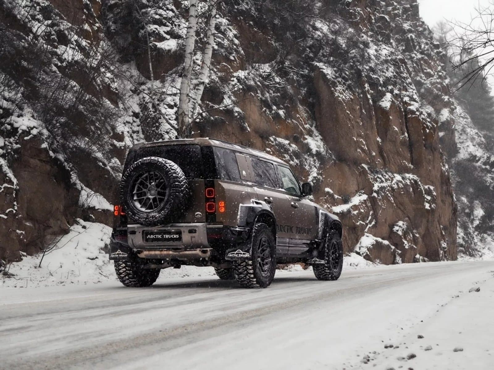 Arctic Trucks Land Rover Defender: haciéndolo más capaz fuera del asfalto