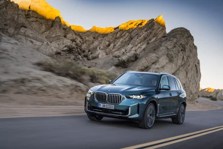 BMW X5 y X6 2023: más tecnológico, con más autonomía en los PHEV... y más potente