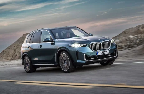 BMW X5 y X6 2023: más tecnológico, con más autonomía en los PHEV... y más potente