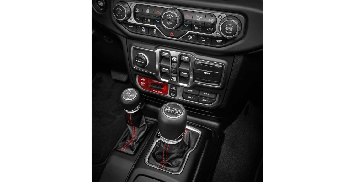 Jeep-Wrangler-Rubicon-20th-Anniversary-Edition-10