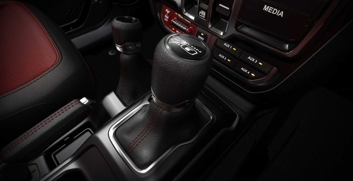 Jeep-Wrangler-Rubicon-20th-Anniversary-Edition-11