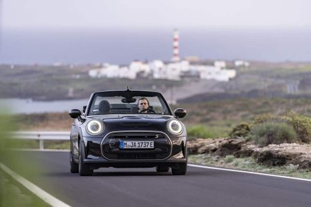 MINI Cooper SE Cabrio: los descapotables eléctricos comienzan a llegar al mercado