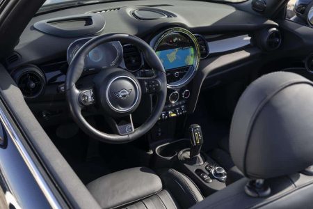 MINI Cooper SE Cabrio: los descapotables eléctricos comienzan a llegar al mercado