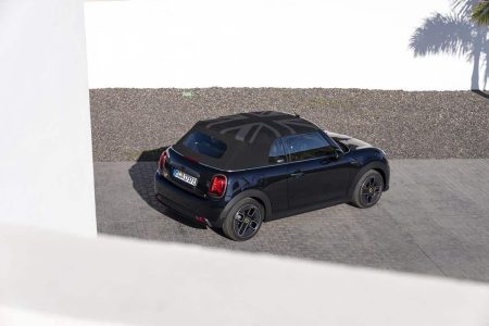MINI Cooper SE Cabrio: los descapotables eléctricos comienzan a llegar al mercado