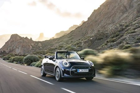 MINI Cooper SE Cabrio: los descapotables eléctricos comienzan a llegar al mercado