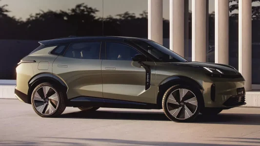 Así es el Lynk&CO 08: SUV híbrido enchufable sobre la plataforma Volvo CMA