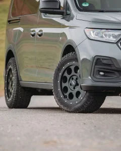 El Ford Tourneo Connect se vuelve más Camper gracias a Delta4x4