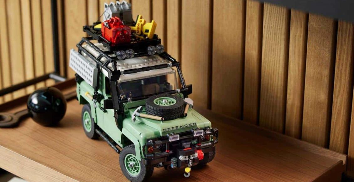 LEGO-Icons-Classic-Land-Rover-Defender-90-19