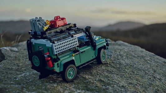 El nuevo Land Rover Defender 90 de Lego Icons hará que quieras comprarlo lo antes posible