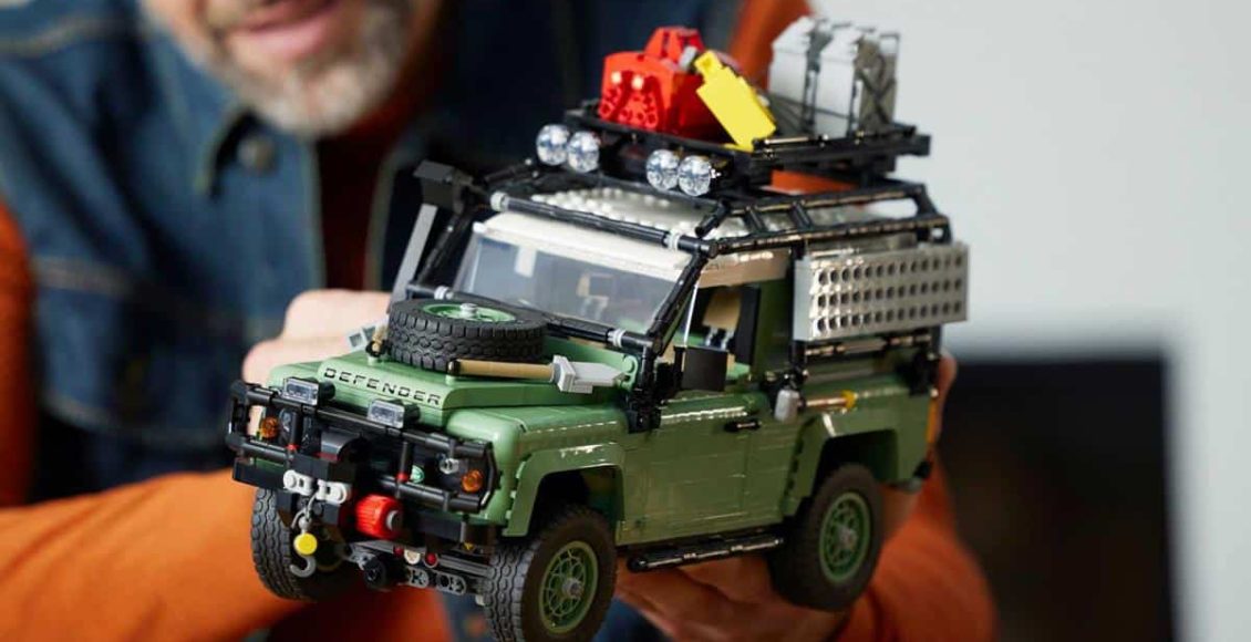 LEGO-Icons-Classic-Land-Rover-Defender-90-8