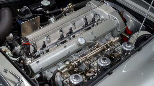 Aston Martin volverá a fabricar nuevos motores y cajas de cambios para algunos de sus clásicos como el DB5