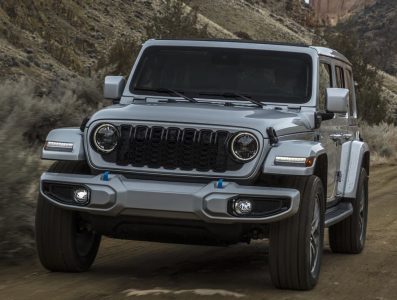 El Jeep Wrangler se pone al día: más equipamiento y cambios estéticos