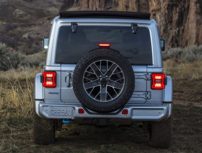 El Jeep Wrangler se pone al día: más equipamiento y cambios estéticos