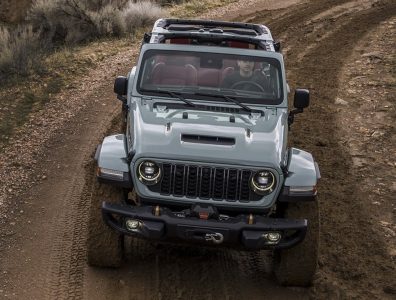 El Jeep Wrangler se pone al día: más equipamiento y cambios estéticos