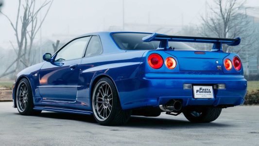 El Nissan Skyline R34 GT-R de Paul Walker en 'Fast 4' sale a subasta