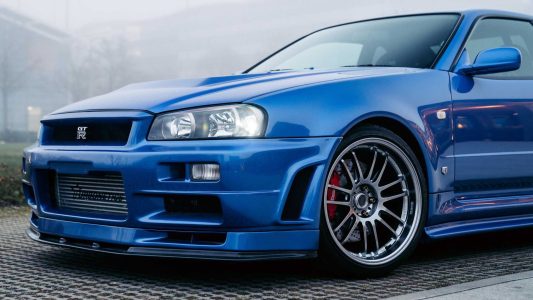 El Nissan Skyline R34 GT-R de Paul Walker en 'Fast 4' sale a subasta