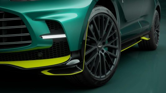 Aston Martin DBX707 AMR23 Edition: Inspirado en el coche médico de la F1