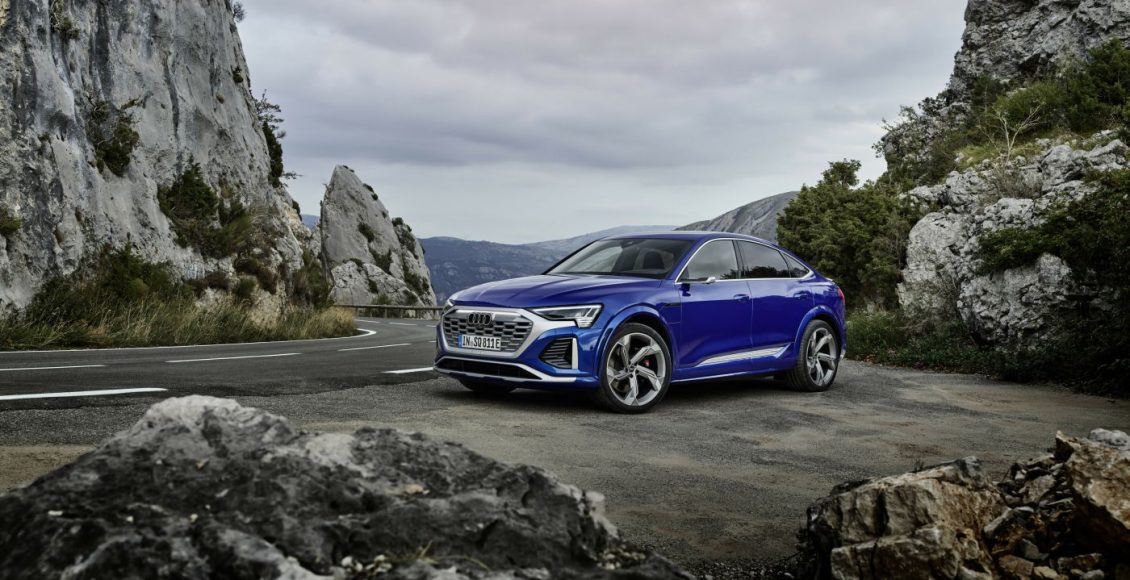 audi-sq813