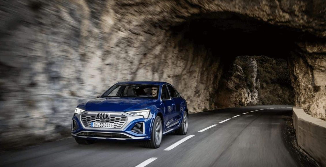 audi-sq815