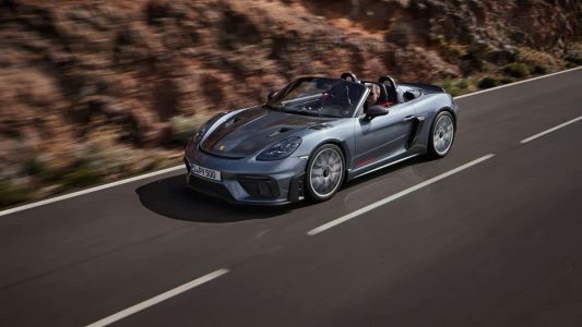 Porsche 718 Spyder RS: el Boxster más radical se despide del motor de combustión interna llegando a las 9.000 rpm