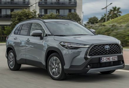 El Toyota Corolla Cross ya tiene precios para España: desde 36.500 euros