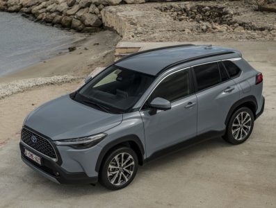 El Toyota Corolla Cross ya tiene precios para España: desde 36.500 euros